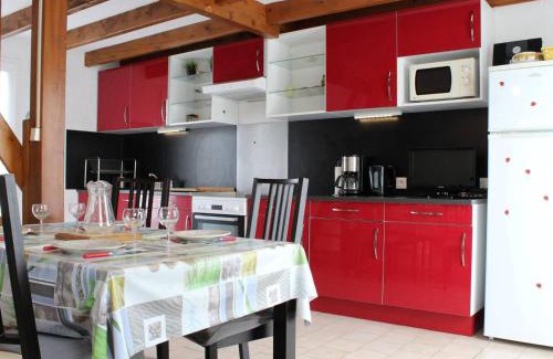 Saint-Pierre-d'Oleron Casa | Maison de Vacances à Oléron : Proche Port, Plage, Jardin, Terrasse, Garage - 6 Couchages - FR-1-246A-62