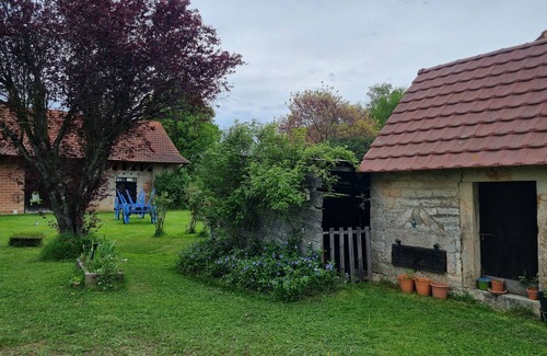 Montret Casa | Maison de Vacances à la Ferme en Bourgogne 4/6 Personnes