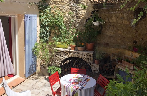 La Motte-dʼAigues Casa | Maison de Village Provençale