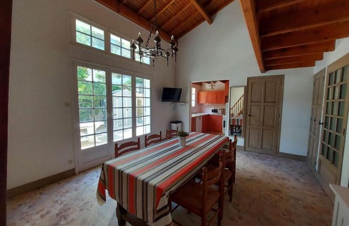 Le Grau-dʼAgde Casa | Maison de village spacieuse à 70m de la plage, 200m des commerces, grande terrasse, 10 couchages - FR-1-423-273