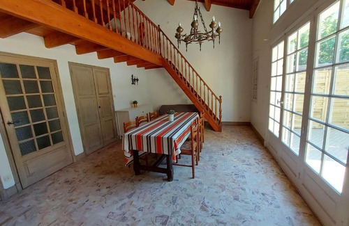 Le Grau-dʼAgde Casa | Maison de village spacieuse à 70m de la plage, 200m des commerces, grande terrasse, 10 couchages - FR-1-423-273