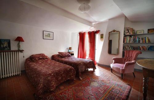 Ganges Cama Y Desayuno | Maison du Loup