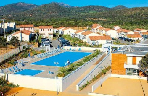 Belgodere Casa | Maison duplex 2 chambres, avec jardin, 800m plage