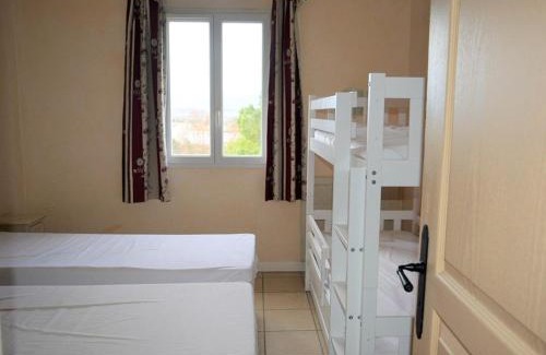 Rouret Casa | Maison Duplex 5p avec Terrasse, WIFI et Parking, Grospierres - FR-1-382-86
