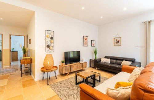 Moules Casa | Maison en campagne Arlésienne avec piscine