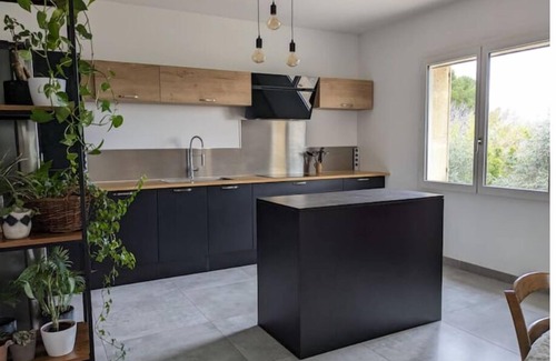 Sorgues Apartamento | Maison en Campagne Vers Avignon