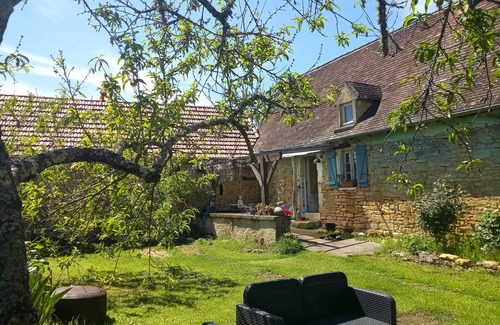 Saint-Leon-sur-Vezere Casa | Vrbo Property