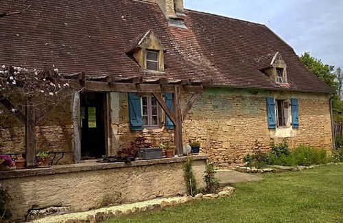 Saint-Leon-sur-Vezere Casa | Vrbo Property