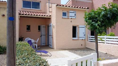 Saint-Pierre-la-Mer Casa | Maison en front de mer, à Saint-Pierre-la-Mer