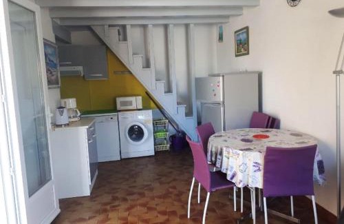 Saint-Pierre-la-Mer Casa | Maison en front de mer, à Saint-Pierre-la-Mer