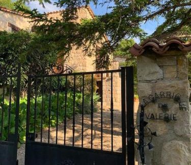 Cipieres Casa | Maison en pierre de taille avec jardin et vue montagnes