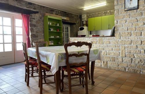 Etel Casa | Maison en pierre près du port et des plages - 2 chambres - Jusqu'à 4 personnes - FR-1-397-6