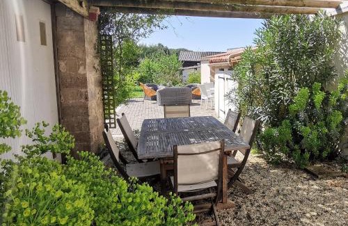 Le Bernard Casa | Maison en pierres avec jardin, 7 km des plages, 6 pers, 3 chambres - Le Bernard - FR-1-357-253