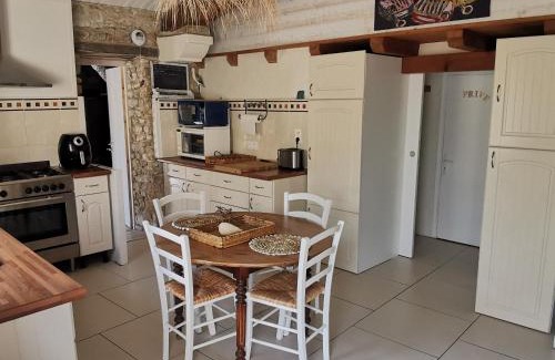 Le Bernard Casa | Maison en pierres avec jardin, 7 km des plages, 6 pers, 3 chambres - Le Bernard - FR-1-357-253