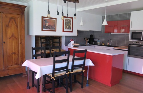 Ploeren Casa | Maison en Pierres, Coeur de Bourg - 4 Personnes