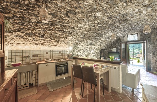 Capo di Ponte Casa | Maison Enchantée