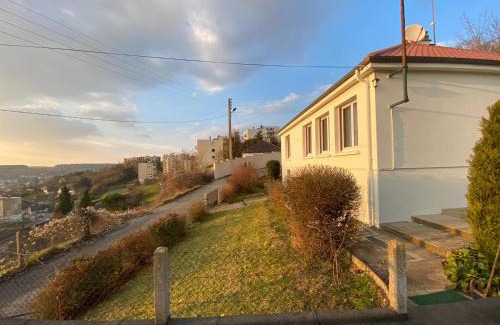 Evreux Casa | Maison entière avec jardin et une belle vue