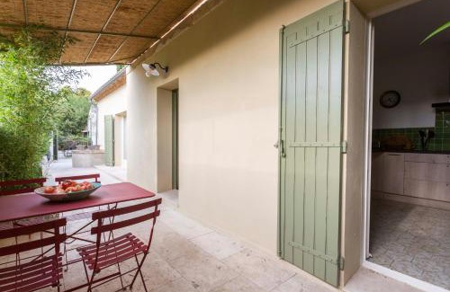 Fontvieille Casa | maison entière de village Fontvieille avec piscine