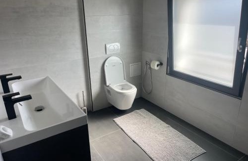 Widensolen Casa | Maison et Appartement séparé de 300m