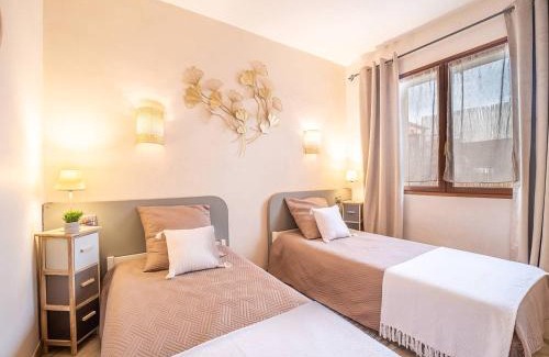 Ceret Casa | Maison F3 à Céret avec jardin, terrasses et climatisation, proche centre-ville - FR-1-703-96