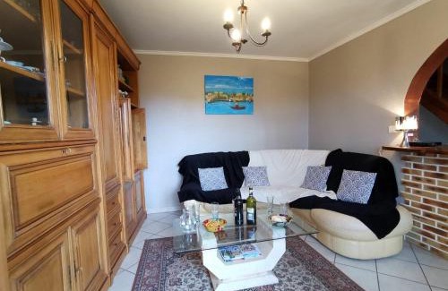 Saint-Pierre-Eynac Casa | Maison familiale au cœur de la Haute-Loire - Randos et découverte du Puy-en-Velay - FR-1-582-322