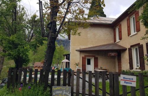 Jausiers Cama Y Desayuno | Maison familiale des Gueyniers