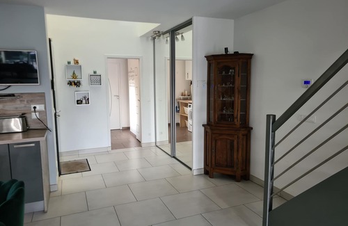 Garches Casa | Maison Familiale Située à Mi-chemin Entre Paris et Versailles, Idéale JO