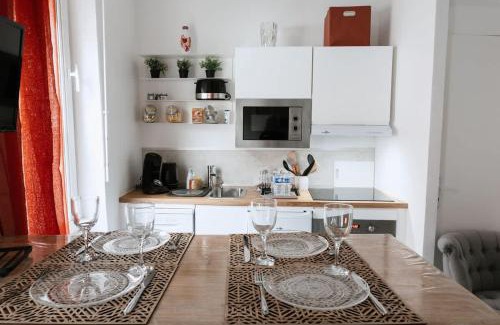 Sainte-Anne - Faubourg Noyon Casa | Maison Floquet - Equipée, calme, 2 chambres