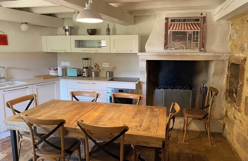 La Capelle-et-Masmolene Casa | Maison de Charme au Cœur dun Vieux Village