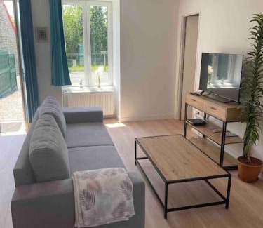 Saint-Aubin-de-Terregatte Casa | Maison - Mont St Michel à 15 min
