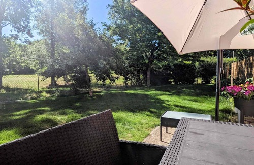 Saint-Julien-les-Villas Casa | Maison Meublée 74m² Avec Jardin 250m² et Parking
