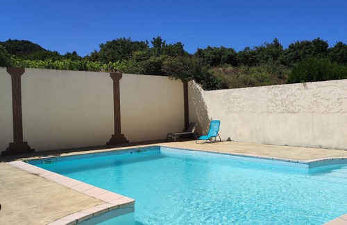 Saint-Roman-de-Malegarde Casa | Maison de Campagne Avec Piscine Privée!