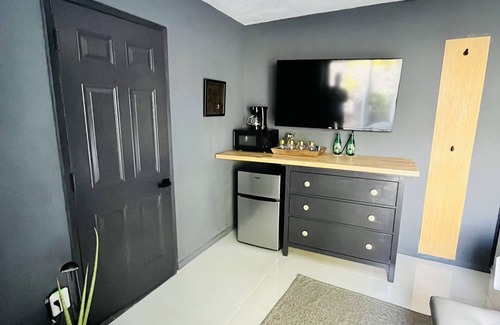 Coral Ridge Isles Casa | Maison Gris exclusive resort style paradise with a heated pool.