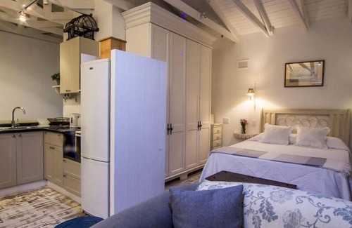 Umhlanga Cama Y Desayuno | Maison - H Guest House