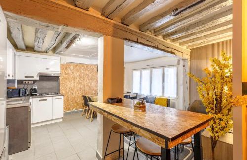 Quartier Saint-Marc - Croix de Pierre - Saint-Nicaise Apartamento | Maison Hyper Centre Rouen - Patio - TV 4K - WIFI-Fibre - 4 chambres - Machine à laver - Sèche linge - Lave Vaisselle - Confort - Spacieux