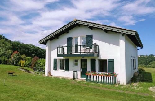 Saint-Pee-sur-Nivelle Apartamento | Maison Ihi-Toki - Apartamento Planta baja T2 40m2 - Apartamento Planta alta T3 54m2