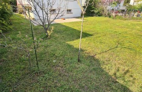 Briare Casa | Maison indépendante avec jardin proche Pont canal