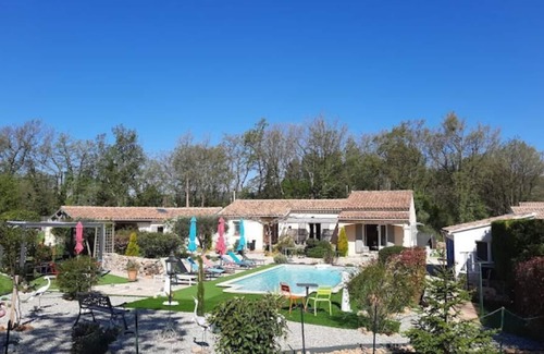 Forcalqueiret Villa | Maison Iris Piscine Pétanque Tout Confort