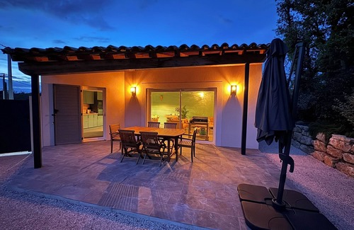 Saint-Julien Casa | Maison L'escapade, une Maison de Campagne Spacieuse et Élégante en Provence