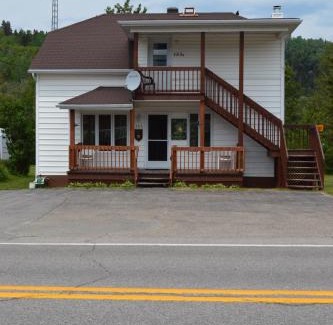 L'Anse-Saint-Jean Apartamento | Maison l'héritage