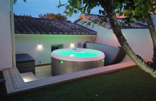 Moussan Casa | Maison L'Inattendu avec spa & piscine privatifs