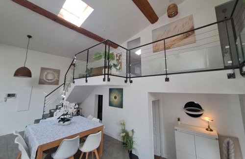 Saint-Jean-de-Vedas Villa | Maison Loft