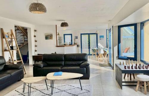 La Foret-Fouesnant Casa | Maison lumineuse La Forêt-Fouesnant proche plage, golf, avec salle de détente et 5 chambres - FR-1-481-158