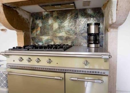 Savigny-les-Beaune Villa | Maison Merlin