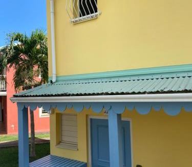 Pointe de la verdure Apartamento | Maison mitoyenne , piscine,Citerne, jardin, parking, plage