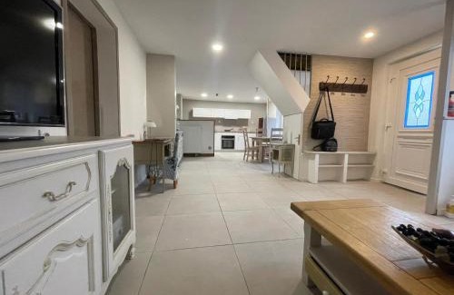 Ancourt Casa | Maison moderne à Ancourt avec parking privé