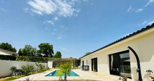 Creysse Casa | Maison moderne avec Piscine