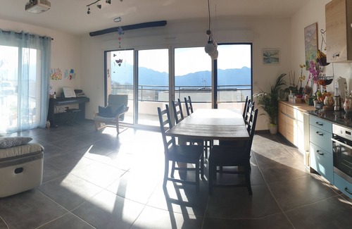 Pugny-Chatenod Casa | Maison Neuve vue lac Calme Ideal Famille Proche aix les Bains lac du Bourget