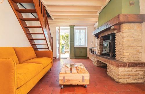 Chateauroux Casa | Maison paisible à Châteauroux avec jardin et parking privé - FR-1-591-759