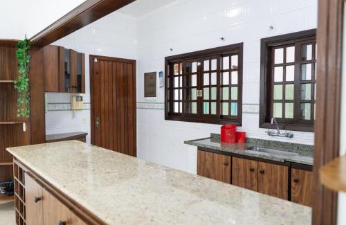 Jardim Virginia Casa | MAISON PARTY GUARUJÁ, PRAIA PISCINA SINUCA CHURRASQUEIRA HIDROMASSAGEM